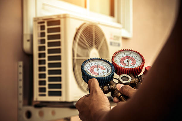 Professional Hvac Installation technician working in Harvest, AL